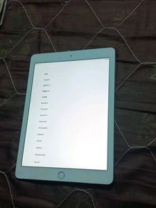 ipad  A1567 - absolutely perfect condition