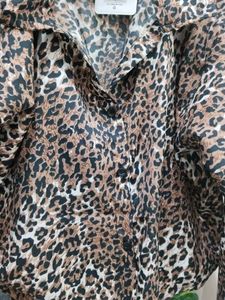 leopard print shirt ( women)