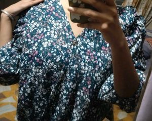 Chic Floral Puff Sleeve Top