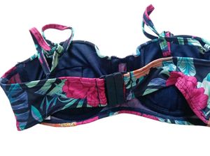 Buy 2 Get 1 Free 🎀Vibrant Floral Print Bikini Top