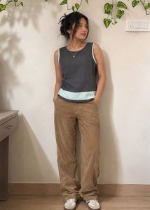 Stylish Sleeveless Grey Top
