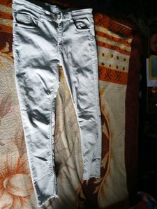 Light Cream Colur Jean's
