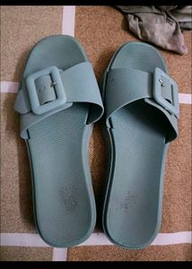 Stylish Teal Buckle Slides in5.5 size 39 no.