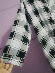 Black And White Check Balloon Pattern Tshirt