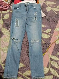 COMBO -Distressed Light Wash Jeans and black top