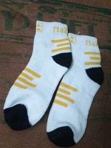 Stylish White & Yellow Striped Socks