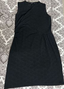 Sleeveless Black Dress