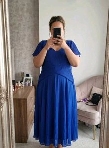 Elegant Royal Blue V-Neck Pleated Midi Dress