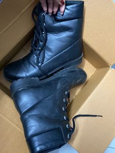 Black Stylish Boots