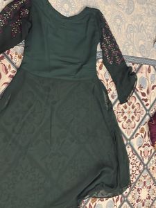 Elegant Emerald Green Embellished kurta wd Plazzo