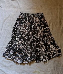 New S Size Skirt
