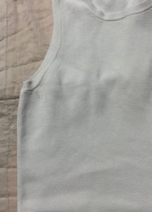 Zara Chic White Ribbed Knit Crop Top