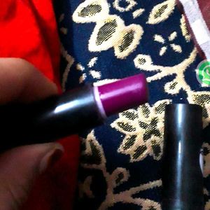 Elle 18 Color Pop Matte Lipstick|| W14|| Berry T