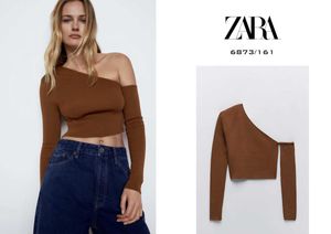 ZARA Top : M
