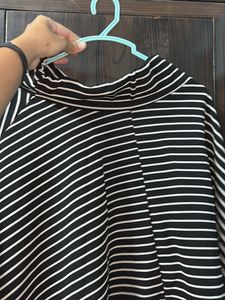 Chic Striped Skater Skirt