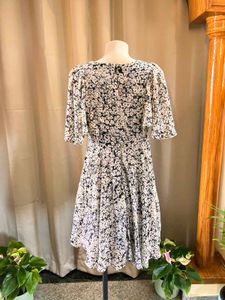Chic Floral Print Mini Dress