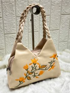 NEW ARRIVAL*HANDY+SLING Two MAIN COMPARTMENT
