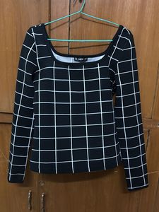 Black & White Grid Long Sleeve Top