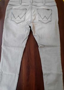 🔥Price Drop🔥Premium Wrangler Originals Jeans