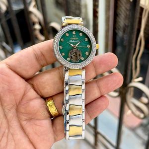 OMEGA LADYMATIC – TIMELESS GRACE WITH A TOUCH OF R