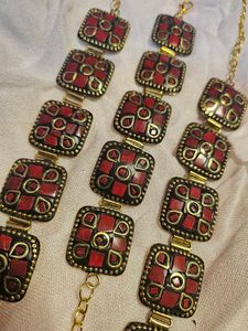 Laq Bracelate with brass base