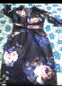 Elegant Floral Print V-Neck Dress