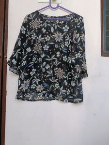 Black Floral 🌻Printed Top