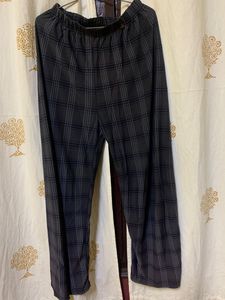Stretchable Greyish Black Chequered Pyjama