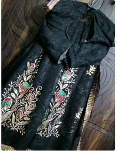 Vry Pretty Black  Sari 😎😎😎