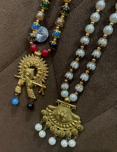 2 Necklaces with Pendants
