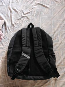 Stylish Grey Backpack - Perfect for Travel &amp; Work