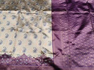 Elegant Paisley Print Saree