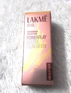 Lakme Mousse Foundation Vanilla Beige