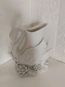 Elegant White Swan Showpiece