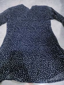 Chic Navy &amp; White Polka Dot Top