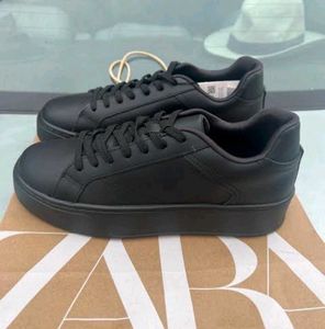 ZARA MEN'S All black sneakers