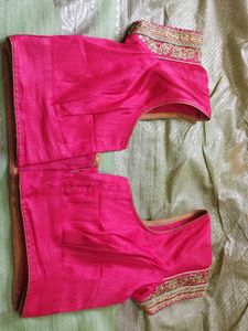 Elegant Green Saree with Pink Blouse