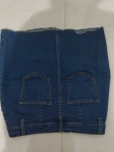 a mini short skirt for womens