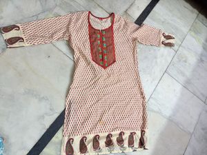 Chic Cream & Red Printed Kurta