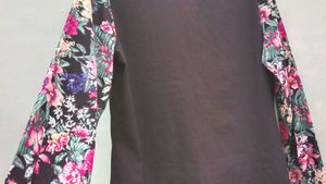 Floral Sleeve Black Shirt 🖤🪽