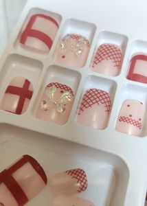 Press-On Nail Set