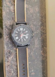 Men's Black Analog Watch