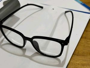 SAVANA black frame glasses