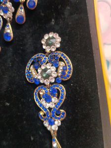 Stunning Blue &amp; White Stone Jewellery Set