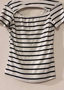 Must have Striped V-Neck Tee