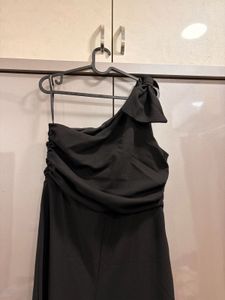 Elegant One-Shoulder Bow Jumpsuit