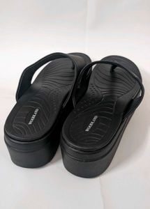 Woodland Black Flip-Flops Size EU37/Uk4