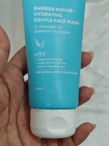 Dot &amp; Key Gentle Face Wash