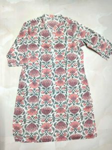 Beautiful Floral Print Kurta