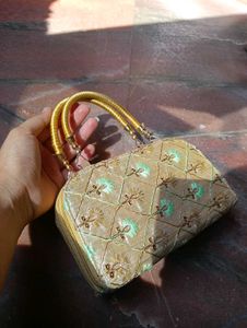 Elegant Embroidered Clutch..
